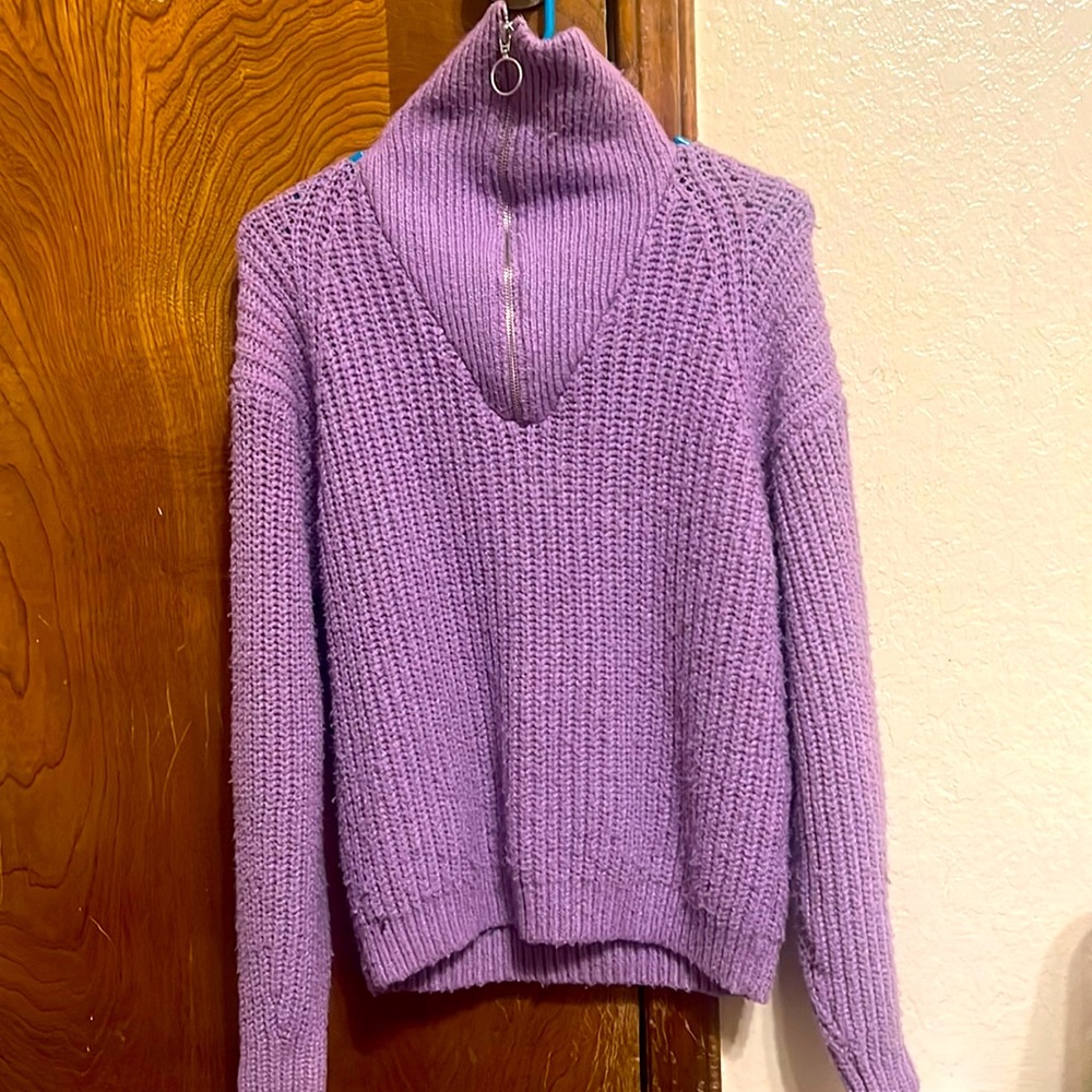 PURPLE LAVENDER COLOR THICK SWEATER
